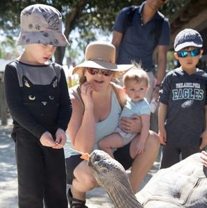 Meet your Posher, Julia